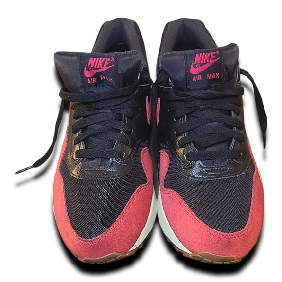 Nike AirMax 1, Black + Red "Sail" with Gum Sole Size 9.5 - Picture 2 of 12